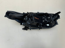 Laden Sie das Bild in den Galerie-Viewer, Frontscheinwerfer Toyota 4 Yaris Links Scheinwerfer Headlight