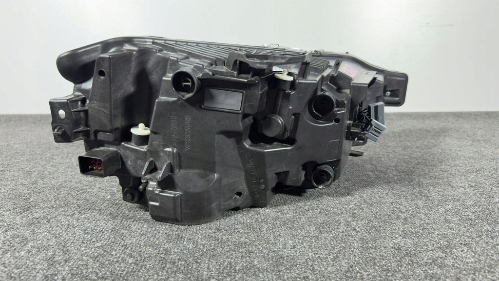 Frontscheinwerfer Volvo Xc60 II 32396573 Ein Stück (Rechts oder Links) Headlight SCH6843863017hq