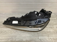 Laden Sie das Bild in den Galerie-Viewer, Frontscheinwerfer BMW IX I20 5A3CE93-04 Links Scheinwerfer Headlight