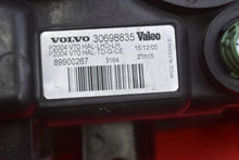 Load image into Gallery viewer, Frontscheinwerfer Volvo V70 30698835 Links Scheinwerfer Headlight SCH5538126544yz