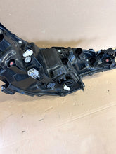 Laden Sie das Bild in den Galerie-Viewer, Frontscheinwerfer Toyota Chr C-Hr 81150-YP280 Full LED Links Headlight SCH6080354561jg