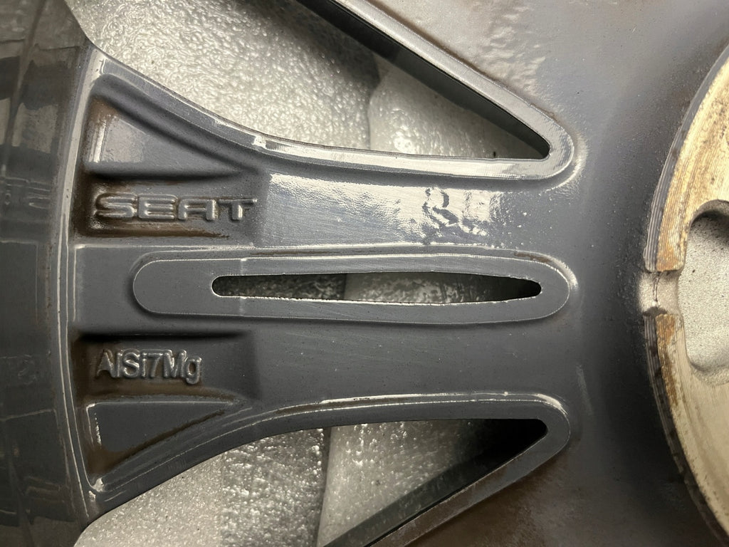 1x Alufelge 16 Zoll 6.5" 5x100 47ET Glanz 6F0601025L Seat Ibiza I V Rim Wheel FEL2606526282ar