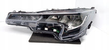 Laden Sie das Bild in den Galerie-Viewer, Frontscheinwerfer Toyota Corolla 81150-02860 90154118 Full LED Links Headlight