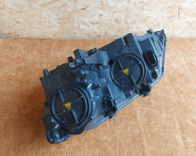 Laden Sie das Bild in den Galerie-Viewer, Frontscheinwerfer Seat Alhambra 7N5941752 Xenon Rechts Scheinwerfer Headlight