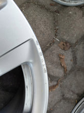 Load image into Gallery viewer, 4x Alufelge 17 Zoll 7.5&quot; 5x112 37ET Glanz Silber 4G0601025 Audi A6 Rim Wheel