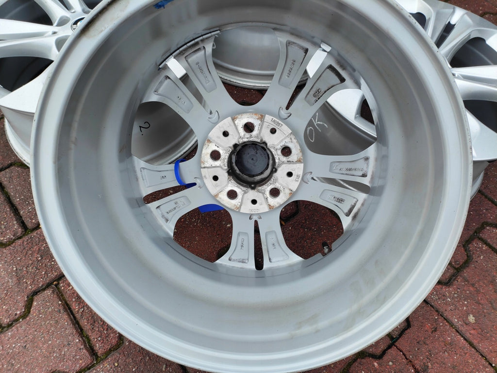 4x Alufelge 17 Zoll 7.5" 5x120 52ET Glanz Silber 6856065 BMW F39 X1 F48 FEL8635656126yh
