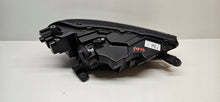Laden Sie das Bild in den Galerie-Viewer, Frontscheinwerfer Skoda Fabia IV 6VB941015 LED Links Scheinwerfer Headlight SCH2573424924hn