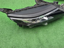 Load image into Gallery viewer, Frontscheinwerfer Mitsubishi L200 Rechts Scheinwerfer Headlight SCH4646387035df