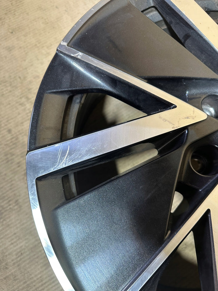 1x Alufelge 18 Zoll 7.5" 5x112 48ET Glanz 5E3601025AD Skoda Octavia 5e3