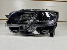 Laden Sie das Bild in den Galerie-Viewer, Frontscheinwerfer Peugeot Partner Rifter 9816827280 Links Scheinwerfer Headlight SCH4050699572eq
