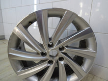Laden Sie das Bild in den Galerie-Viewer, 1x Alufelge 18 Zoll 7.5&quot; 5x112 43ET 5E3601025H Skoda Octavia Iv Rim Wheel