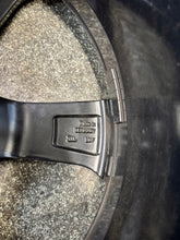 Load image into Gallery viewer, 1x Alufelge 19 Zoll 8.5" 5x112 53ET Glanz Schwarz 8V0601025CG Audi A3 Rim Wheel FEL2236617475gx