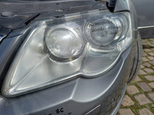 Laden Sie das Bild in den Galerie-Viewer, Frontscheinwerfer VW Passat Xenon Ein Stück (Rechts oder Links) Headlight