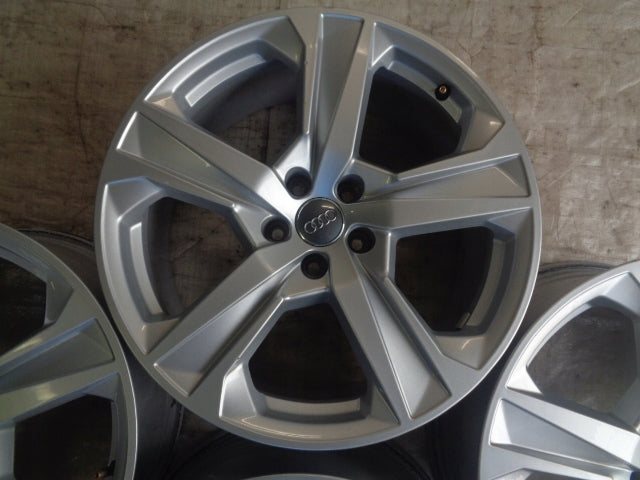 4x Alufelge 19 Zoll 8.0" 5x112 27ET Glanz Silber 4K8601025J Audi Allroad FEL9559906512jo