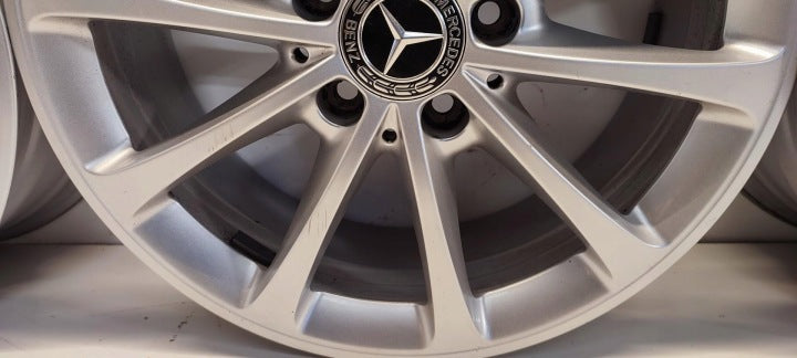 4x Alufelge 17 Zoll 6.5" 5x112 44ET Glanz Silber A1774010300 Mercedes-Benz W247 FEL3955974456wo