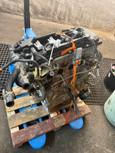 Load image into Gallery viewer, Motor Toyota Prius 2ZR-FXE 1.8 30TKm Benzin Engine Komplett MOT2017160268xn