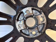 Load image into Gallery viewer, 1x Alufelge 15 Zoll Mitsubishi Space Star Rim Wheel FEL4756807528nt