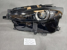 Laden Sie das Bild in den Galerie-Viewer, Frontscheinwerfer Mazda Cx30 DGJ1-51040 LED Links Scheinwerfer Headlight SCH6301324369ae