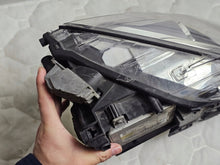 Load image into Gallery viewer, Frontscheinwerfer Audi A1 8X0941004M Xenon Rechts Scheinwerfer Headlight