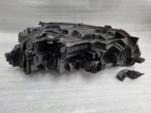 Laden Sie das Bild in den Galerie-Viewer, Frontscheinwerfer Skoda Octavia IV 5E4941016 LED Rechts Scheinwerfer Headlight SCH6575484395xi