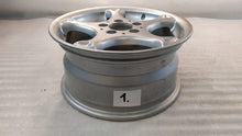 Laden Sie das Bild in den Galerie-Viewer, 1x Alufelge 15 Zoll 7.0&quot; 5x112 37ET Glanz Silber A2024011702 Mercedes-Benz W204