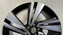 Laden Sie das Bild in den Galerie-Viewer, 1x Alufelge 18 Zoll 7.0" 5x100 39ET Glanz Schwarz 2GM601025H Vw Rim Wheel FEL3144119962nu