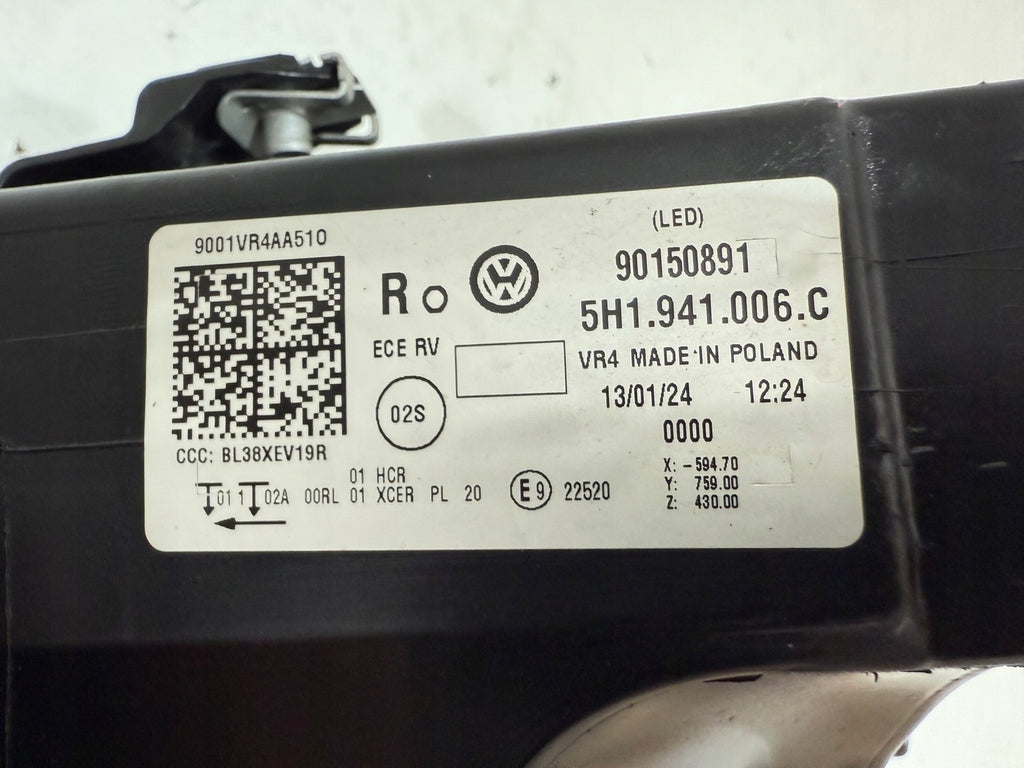 Frontscheinwerfer VW Golf VIII 5H1941006C 5H1941005C Ein Satz Headlight SCH7547315347th