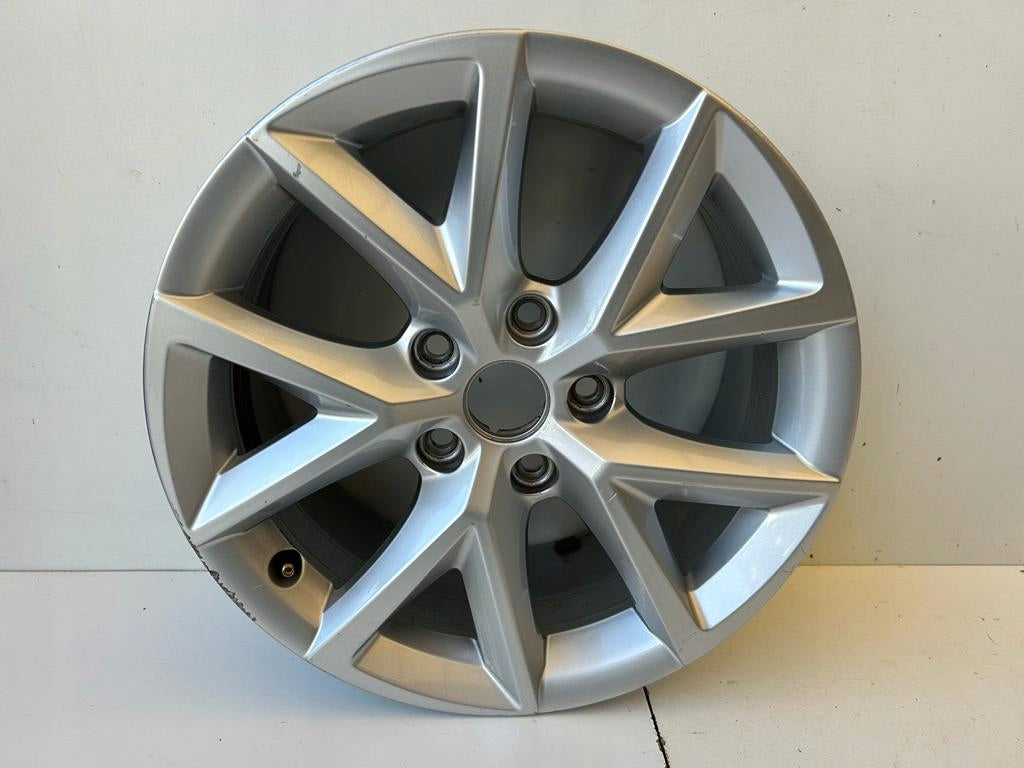 1x Alufelge 16 Zoll 7.0" 5x112 43ET Glanz Silber 5FA601025 Seat Leon Rim Wheel