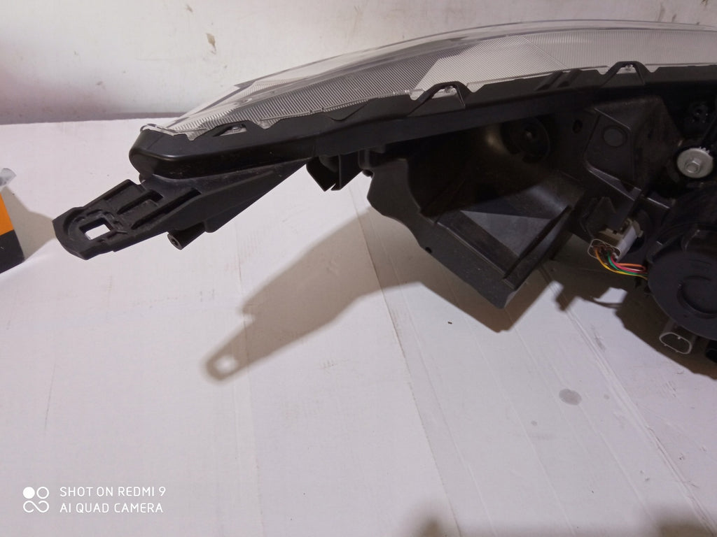 Frontscheinwerfer Mitsubishi Eclipse Cross I 8301D065 LED Rechts oder Links