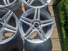 Laden Sie das Bild in den Galerie-Viewer, 4x Alufelge 17 Zoll 7.0" 5x112 44 5ET Glanz Silber KBA49955 Mercedes-Benz Gla FEL3504690375bi