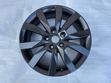 Load image into Gallery viewer, 1x Alufelge 17 Zoll 6.0" 5x112 48ET Glanz Silber 5E0601025N Skoda Octavia Iii FEL1783336601hk