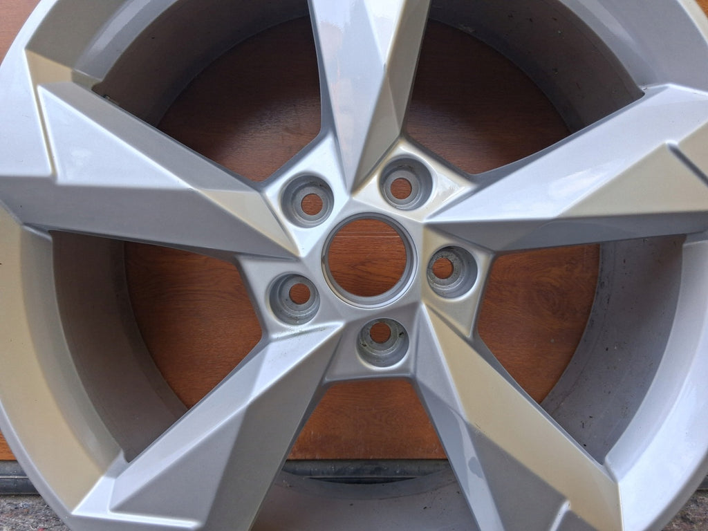 1x Alufelge 19 Zoll 7.0" 5x112 43ET Glanz Silber 83A601025N Audi Q3 Rim Wheel FEL3741565673ru