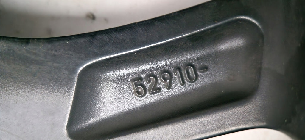 1x Alufelge 18 Zoll 7.5" 5x114.3 53ET Glanz 52910-S000 Hyundai I30 Rim Wheel