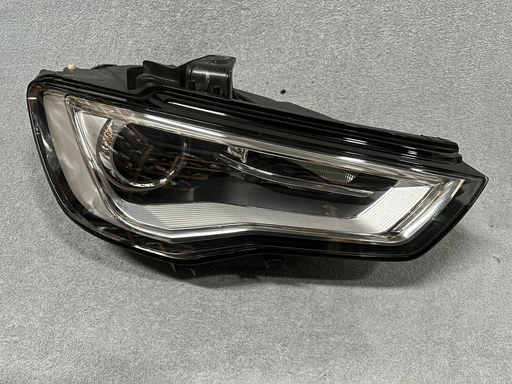 Frontscheinwerfer Audi A3 8V0941006 LED Ein Stück (Rechts oder Links) Headlight