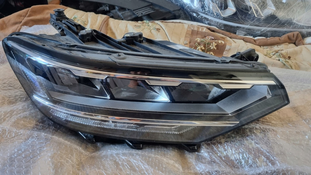 Frontscheinwerfer VW Passat B8 90172735 90172734 LED Rechts oder Links SCH9998828423mz