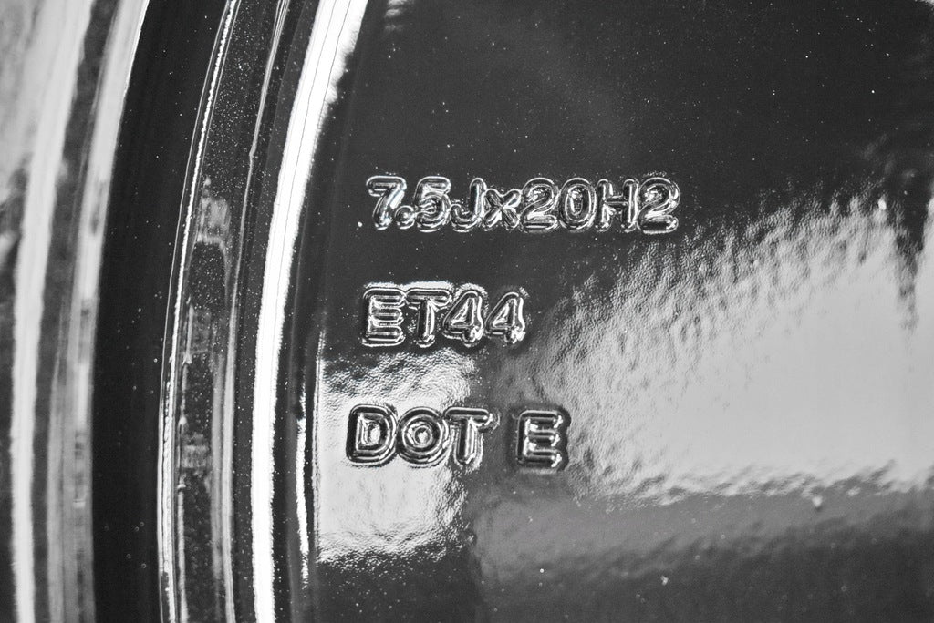 4x Alufelge 20 Zoll 7.5" 5x112 44ET Glanz Schwarz 10A601025B VW Id.3 Rim Wheel FEL2029916328zu