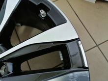 Laden Sie das Bild in den Galerie-Viewer, 1x Alufelge 17 Zoll 7.0" 5x112 44 5ET Glanz Schwarz A2064017400 Mercedes-Benz FEL6414334931gm