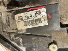 Laden Sie das Bild in den Galerie-Viewer, Frontscheinwerfer Opel E Combo 9816825580 Links Scheinwerfer Headlight SCH7074559335sy