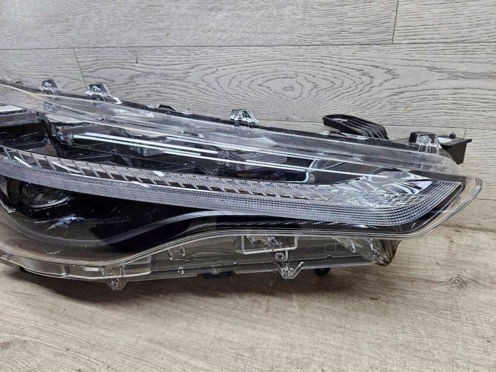 Frontscheinwerfer Toyota Corolla HASC016184 Rechts Scheinwerfer Headlight SCH4464112518mw