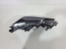 Laden Sie das Bild in den Galerie-Viewer, Frontscheinwerfer Toyota Yaris Cross GRG07031928 LED Links Headlight SCH8945886931gd