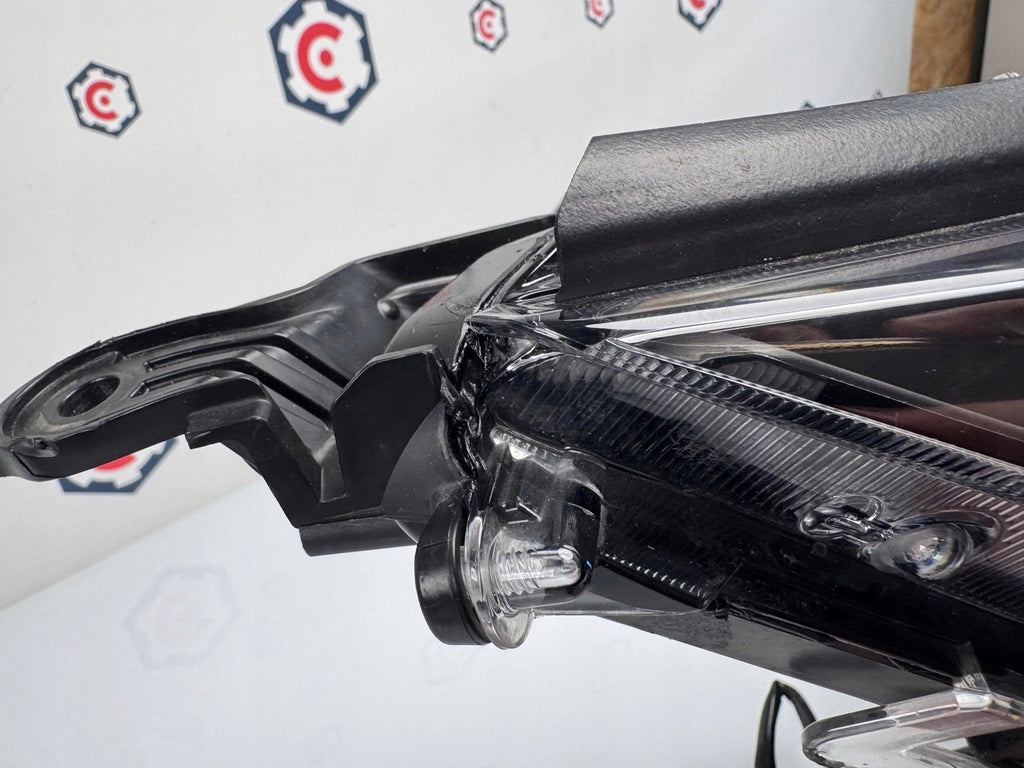 Frontscheinwerfer Toyota V LED Rechts Scheinwerfer Headlight SCH3316812803nm