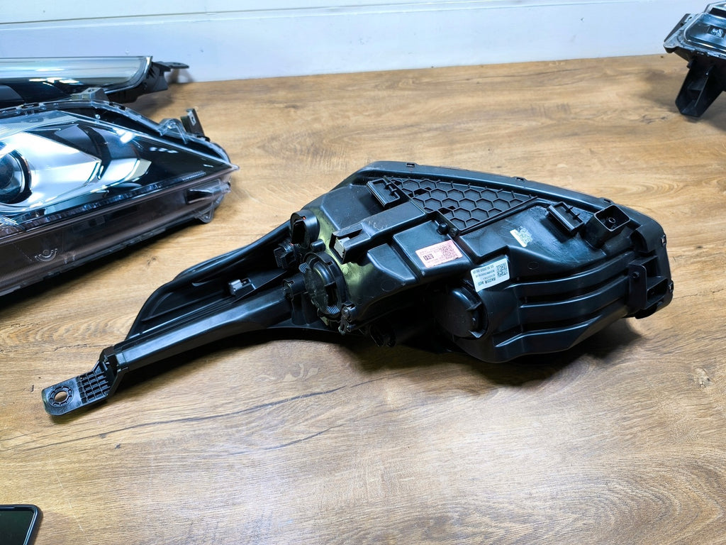 Frontscheinwerfer Kia Ceed J7921-22040 Rechts Scheinwerfer Headlight