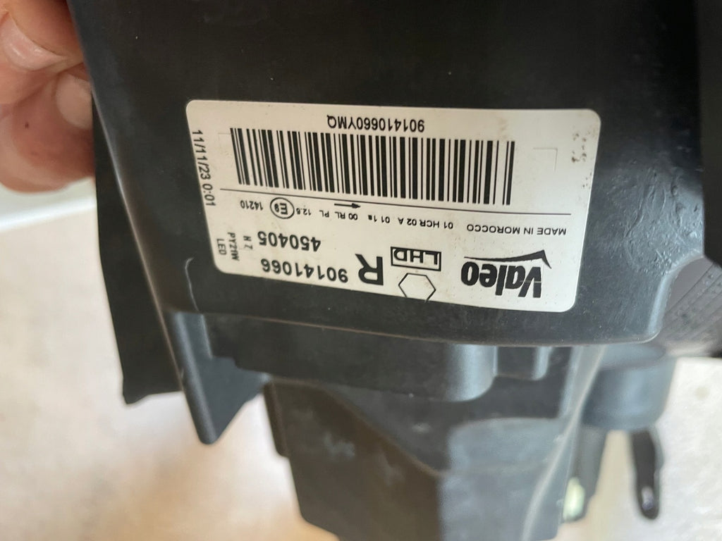 Frontscheinwerfer Dacia Logan Sandero II 90141065 90141066 Rechts oder Links