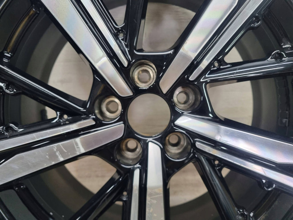 1x Alufelge 18 Zoll 8.0" 5x108 48ET Glanz Schwarz 9835058180 Peugeot 308