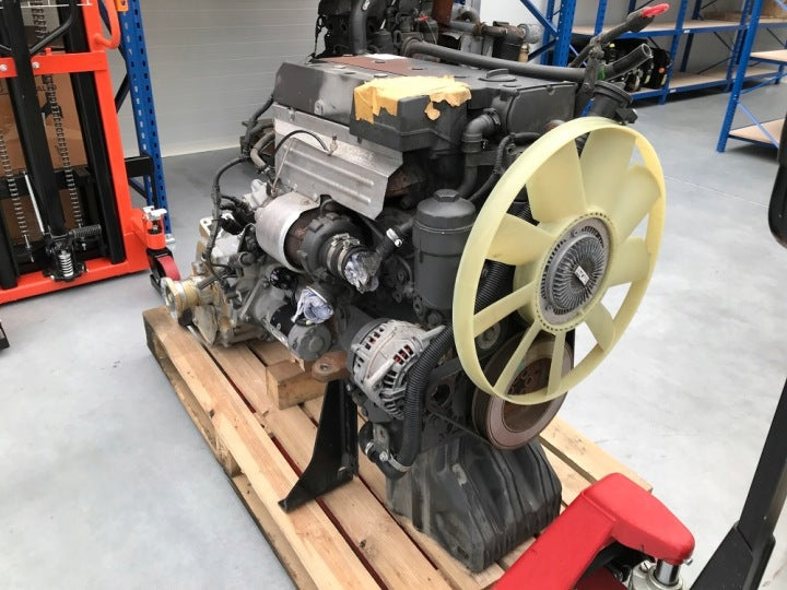 Motor Mercedes-Benz Vario OM904LA 390TKm Engine Komplett MOT4692236727zs