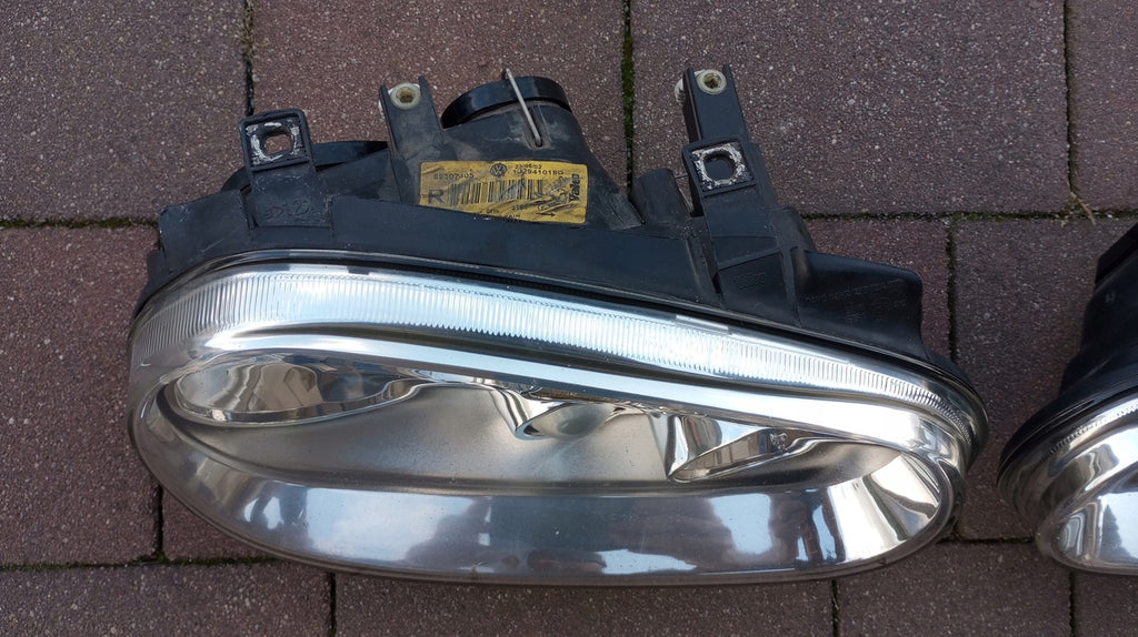 Frontscheinwerfer VW Golf IV 1J2941015D 1J2941018D Ein Satz Headlight SCH6393830696rh