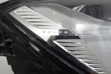 Load image into Gallery viewer, Frontscheinwerfer Volvo Xc60 II 32342515 LED Rechts Scheinwerfer Headlight SCH6754001385uu