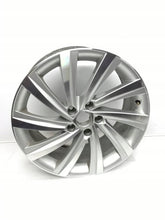 Laden Sie das Bild in den Galerie-Viewer, 1x Alufelge 18 Zoll 5E3601025AG Skoda Octavia Iii Rim Wheel FEL9479028271zz