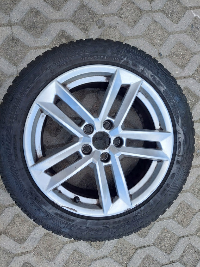 1x Alufelge 17 Zoll 5.0" 5x112 Audi A4 B9 Rim Wheel