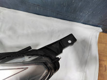 Laden Sie das Bild in den Galerie-Viewer, Frontscheinwerfer Opel Meriva B 13286612 Links Scheinwerfer Headlight SCH7799030901su